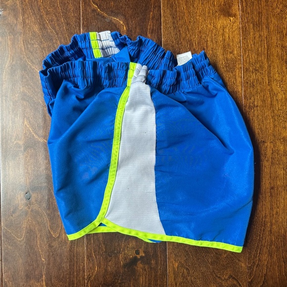 Sporty shorts with built in underwear with pocket - Picture 5 of 12